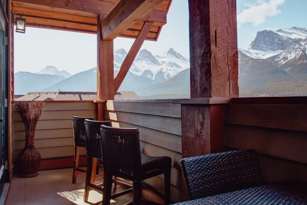 Panoramic Mountain View Condo Main Image