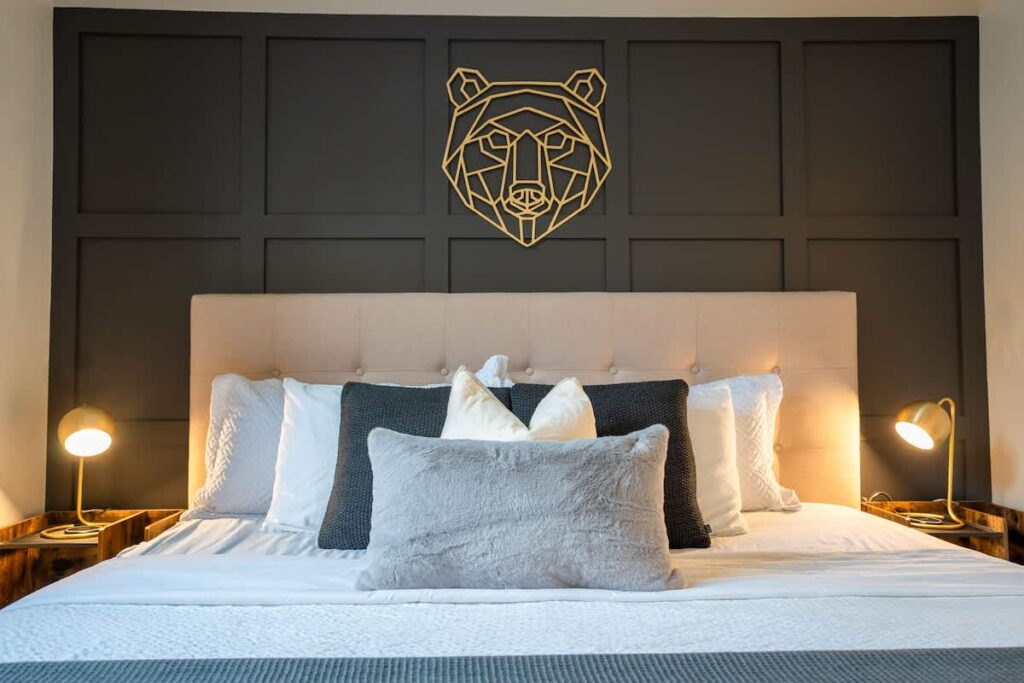 Grotto Canyon Chalet Main Image