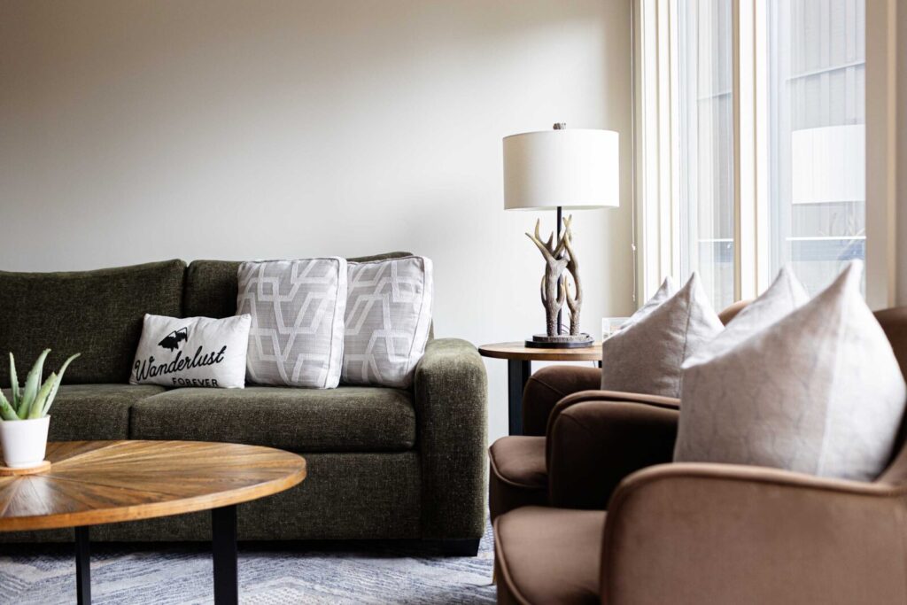 Misty Mountain- Premium 2 Bedroom Mountain View Main Image