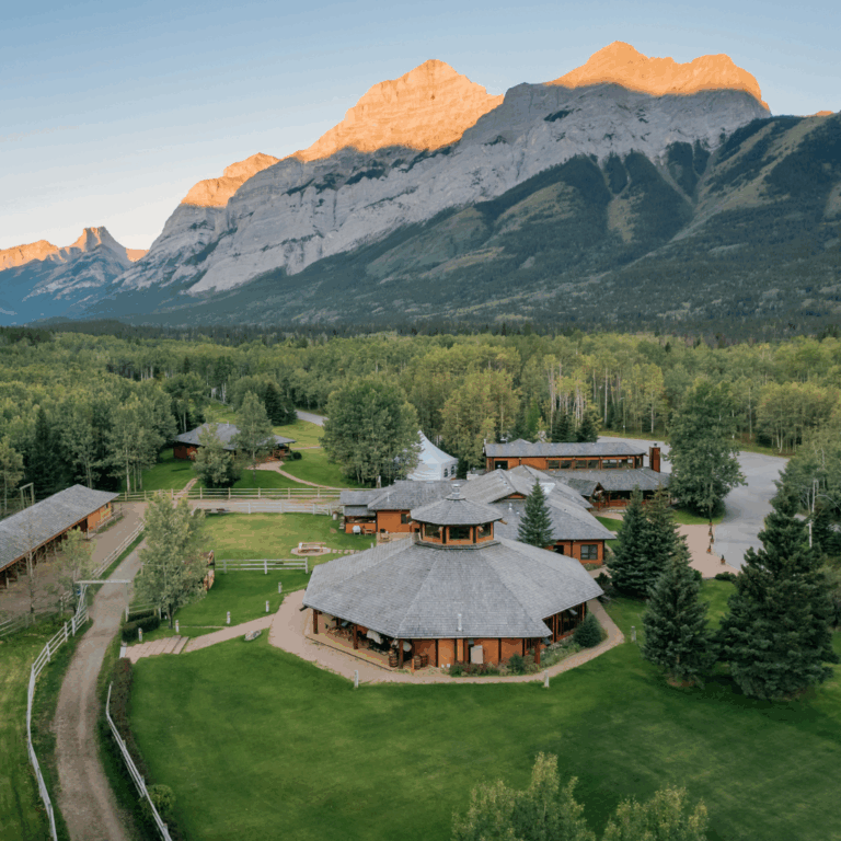 Boundary Ranch in Canmore - Pristine Peak